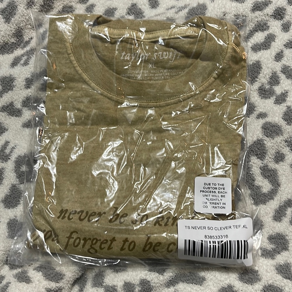 Taylor Swift shirt